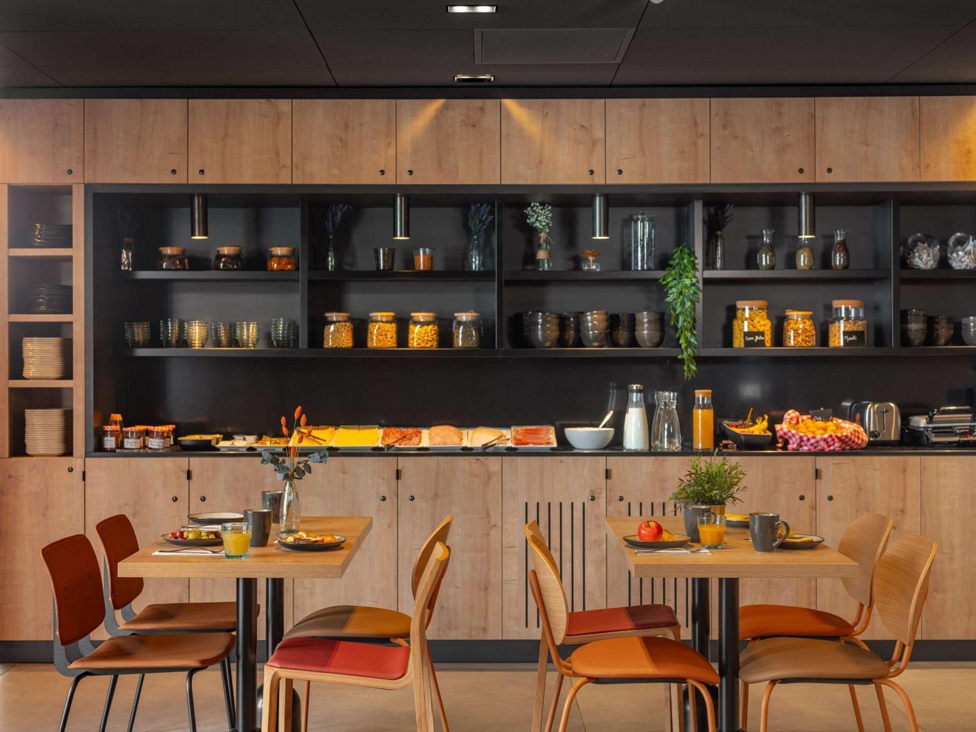 Ibis Styles Fontenay Exterior photo
