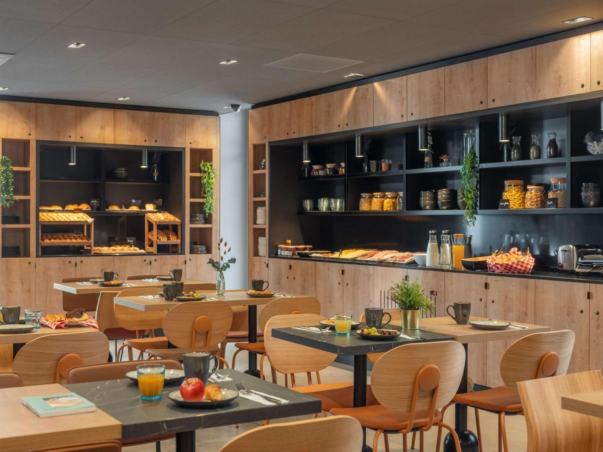 Ibis Styles Fontenay Exterior photo